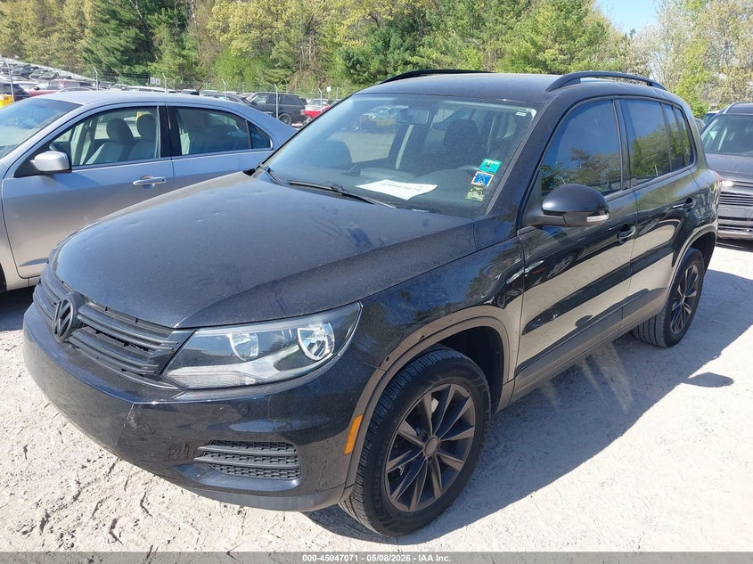 2017 Volkswagen Tiguan 2.0t/2.0t S WVGBV7AX6HK051710 photo 1