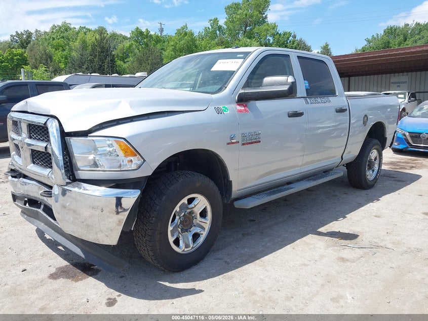 Vin: 3c6ur5cl0eg214104, lot: 45544646, ram 2500 tradesman 20142