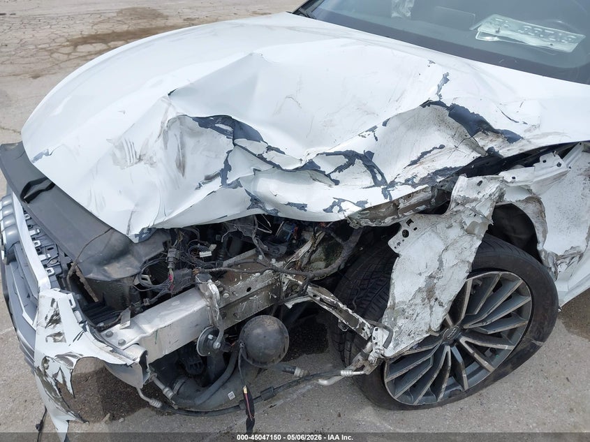 VIN: WAUBNCF5XKA050414 2019 AUDI A5 45 PREMIUM