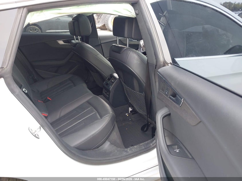 VIN: WAUBNCF5XKA050414 2019 AUDI A5 45 PREMIUM
