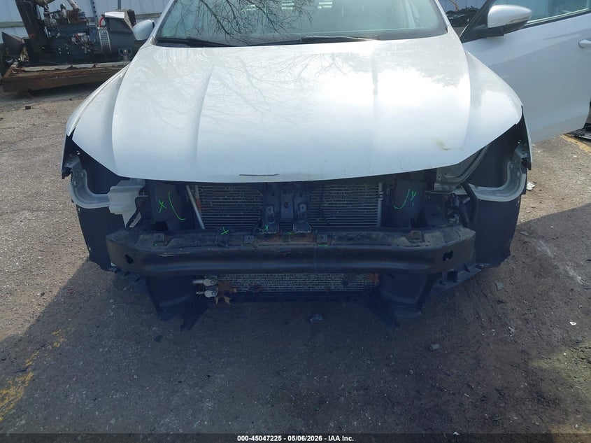 2018 VOLKSWAGEN PASSAT auction photo 6