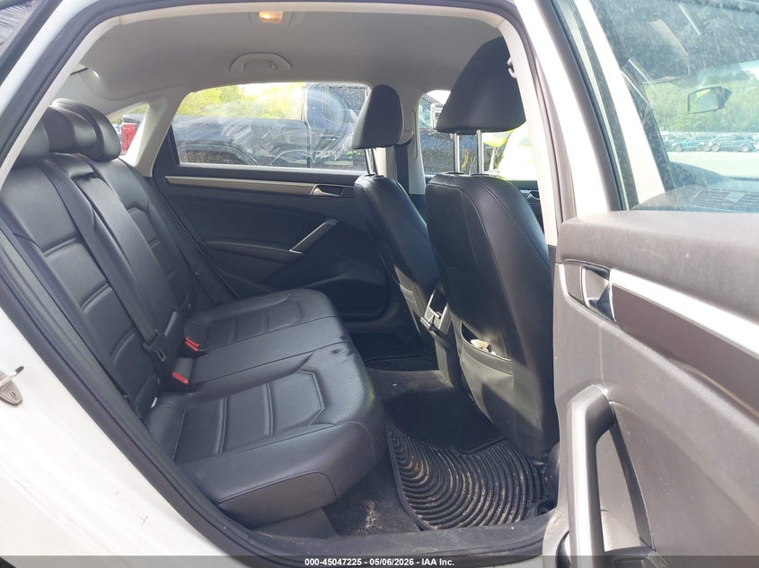 2018 VOLKSWAGEN PASSAT auction photo 8