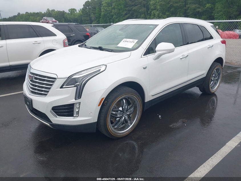 CADILLAC XT5 - zdjęcie 2