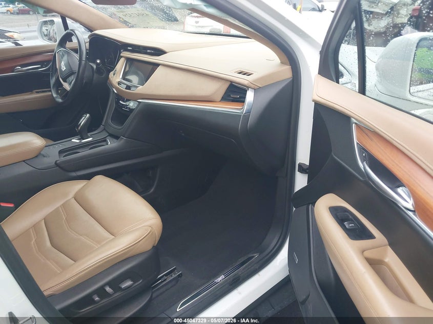 CADILLAC XT5 - zdjęcie 5