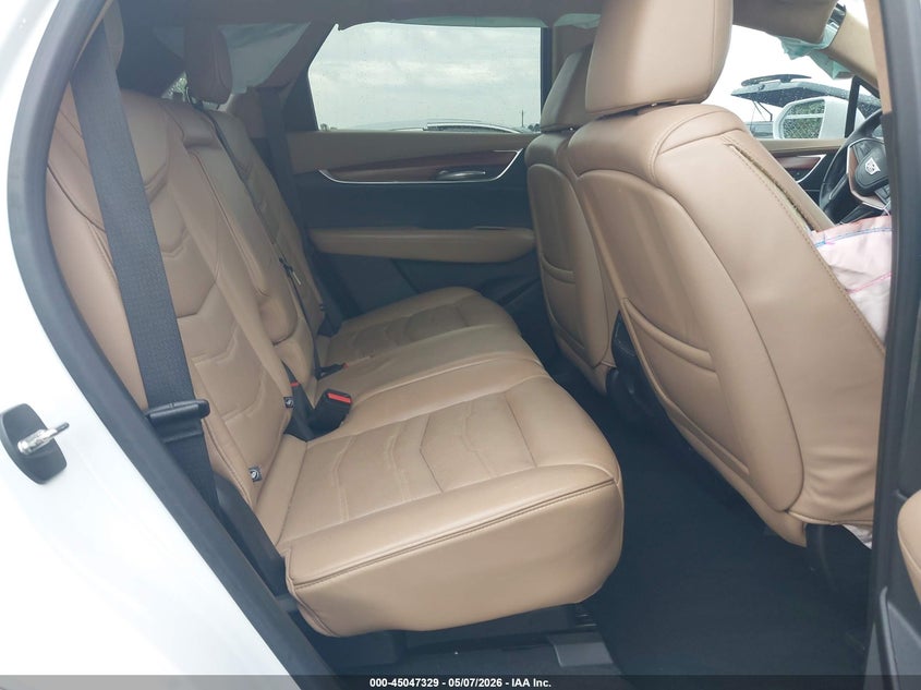 CADILLAC XT5 - zdjęcie 8