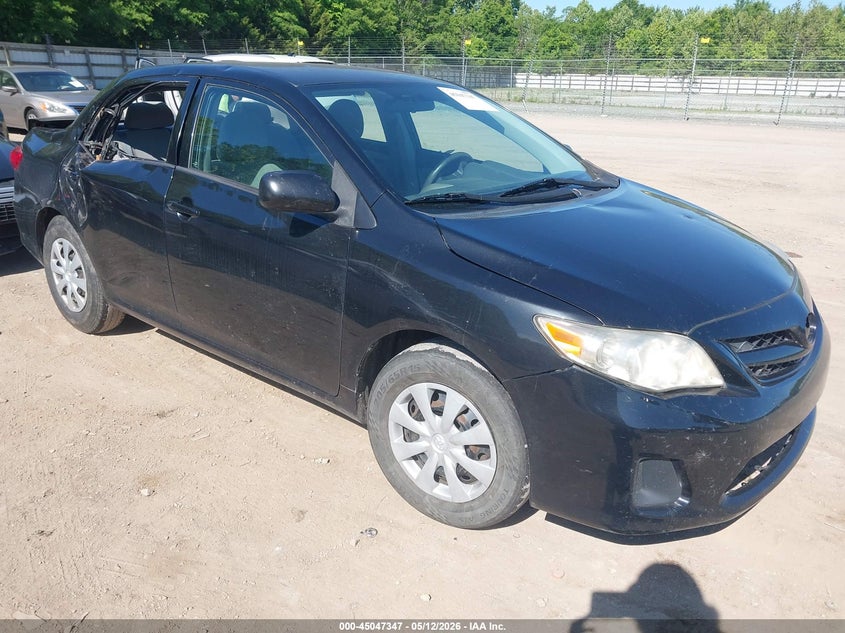 2011 Toyota Corolla 1.8 black Lot 111045047347 Vin 5YFBU4EE5BP001095