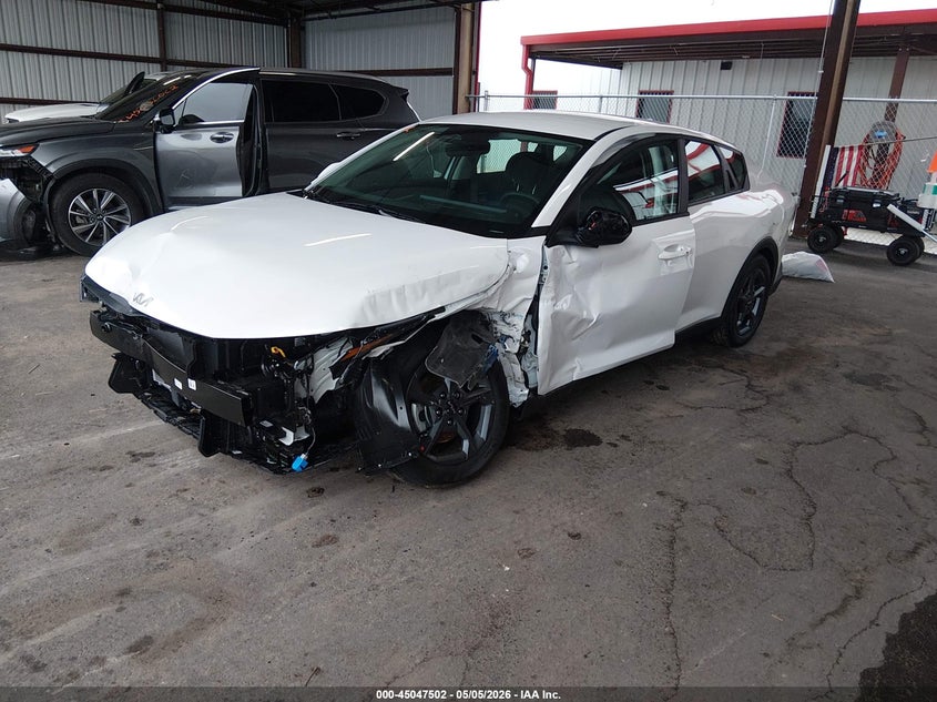 Vin: 3kpft4de6te322877, lot: 45545032, kia k4 lxs 20262