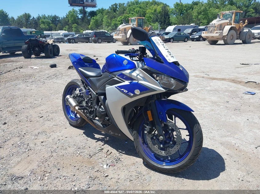 2015 YAMAHA YZFR3 auction photo 1