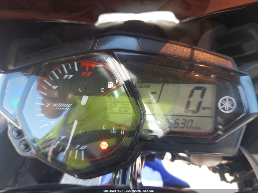 2015 YAMAHA YZFR3 auction photo 7