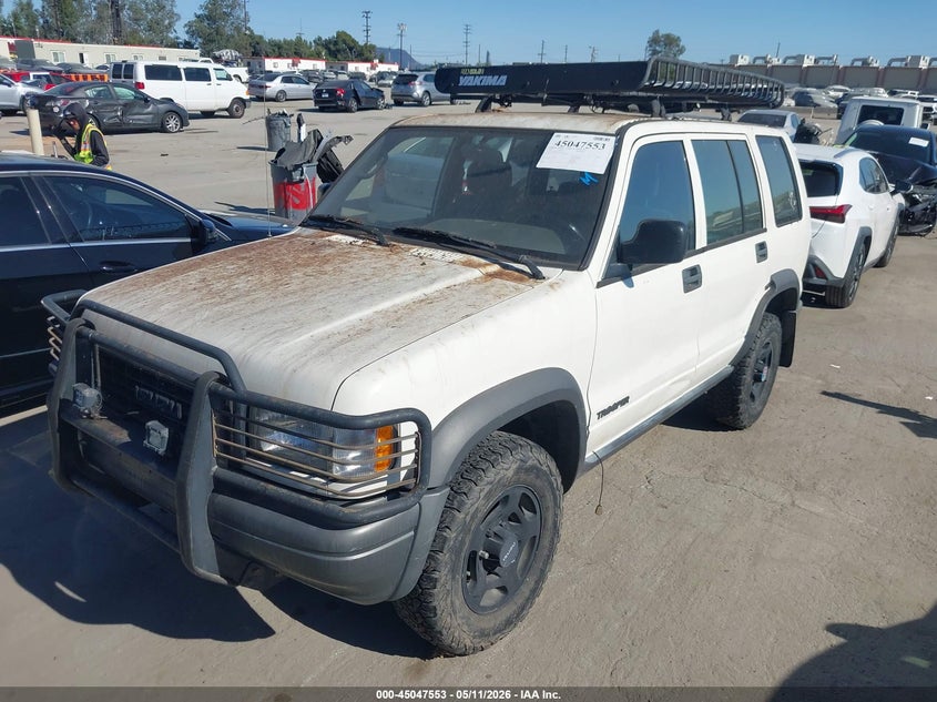 1996 ISUZU TROOPER auction photo 2