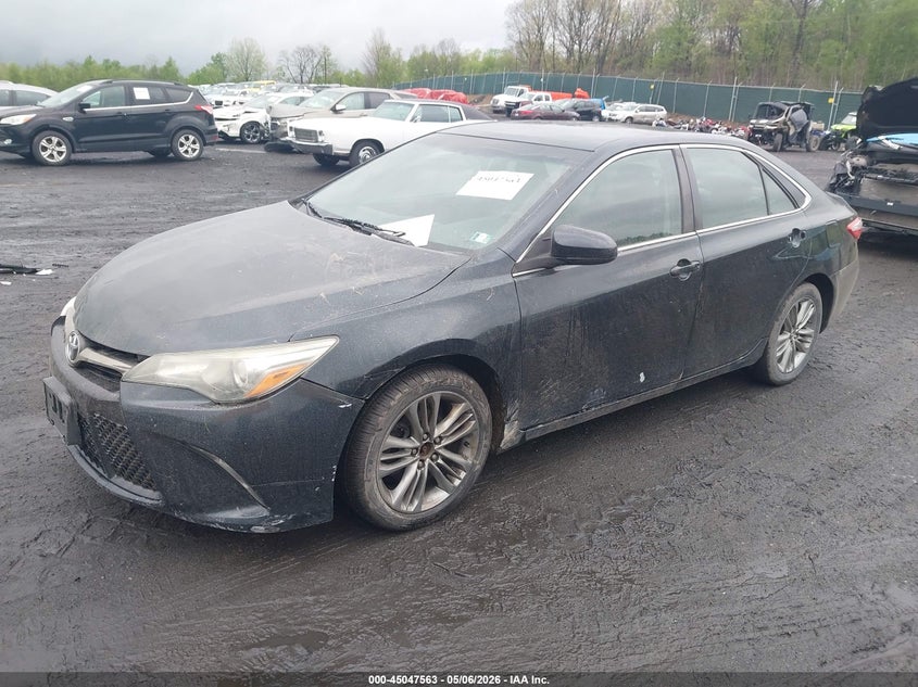 4T1BF1FK5FU498005 2015 Toyota Camry Se photo 1