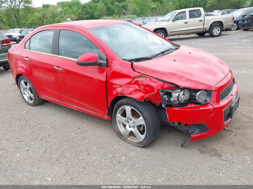 2015 CHEVROLET SONIC auction photo 1