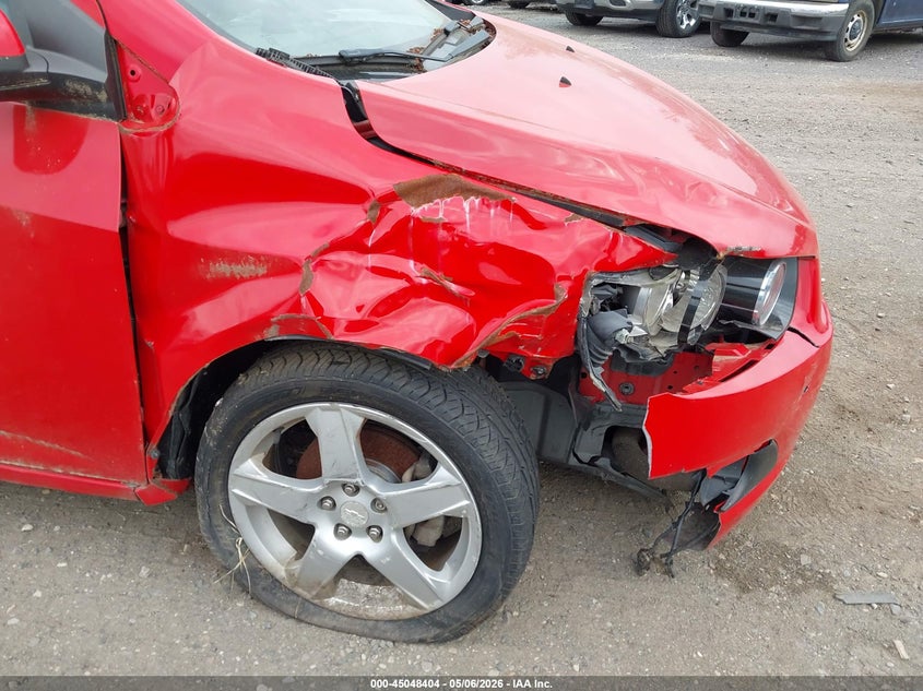 2015 CHEVROLET SONIC auction photo 6