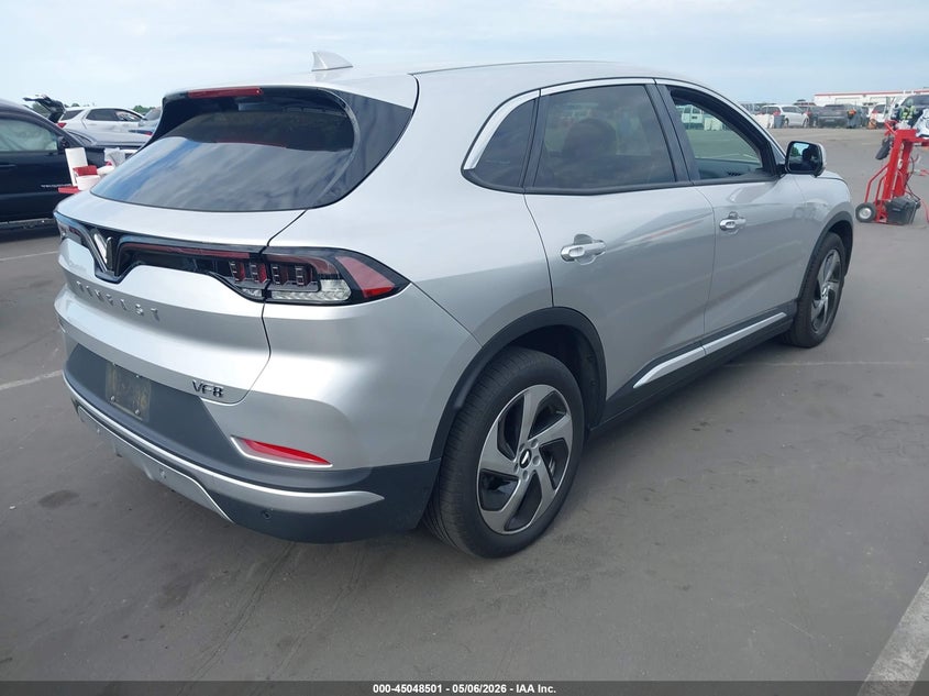 Vin: rllv1aeb3rh008861, lot: 45546031, vinfast vf 8 eco 20244