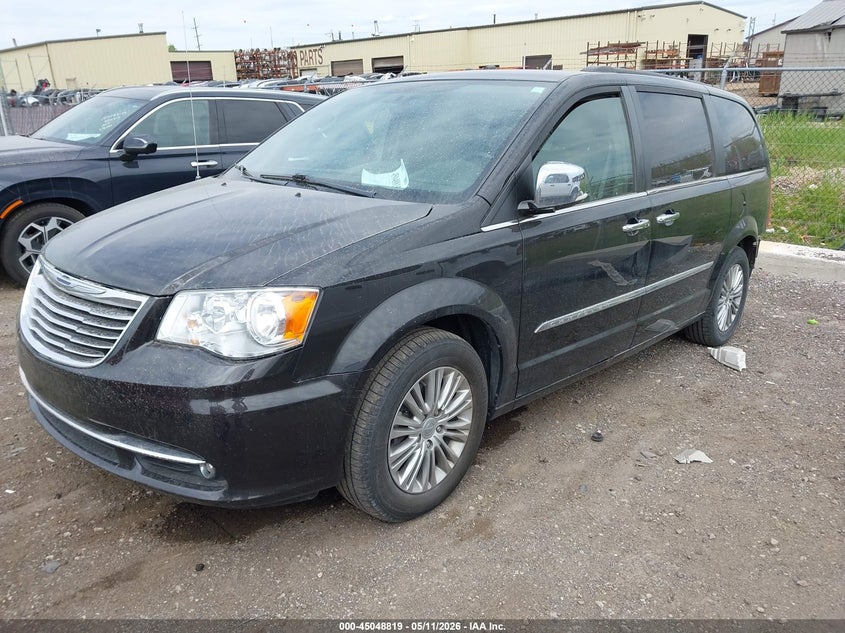 2015 Chrysler Town & Country Touring-L 2C4RC1CG6FR677405 photo 1
