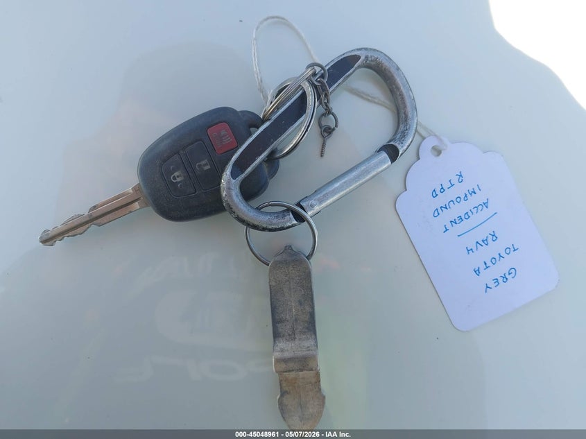 TOYOTA RAV4 - zdjęcie 11