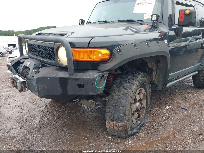 2007 Toyota Fj Cruiser VIN: JTEBU11F070070268 Lot: 45049300
