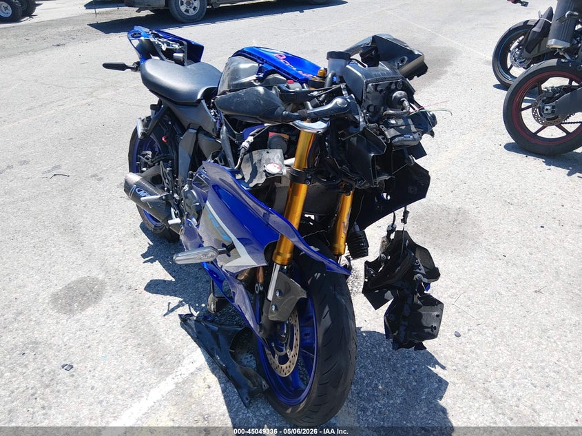 2025 Yamaha Yzfr7