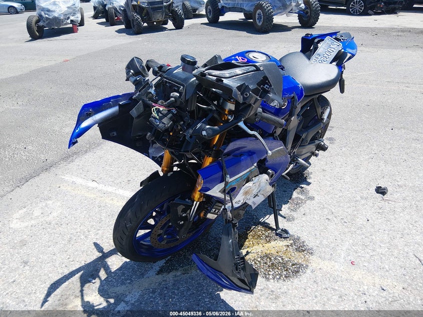 2025 YAMAHA YZFR7 auction photo 2