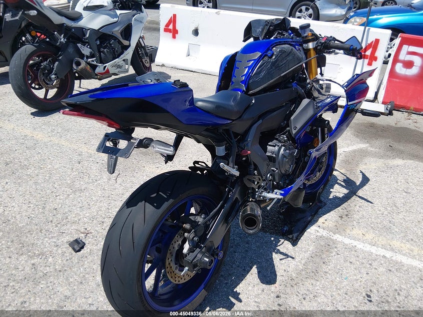 2025 YAMAHA YZFR7 auction photo 4