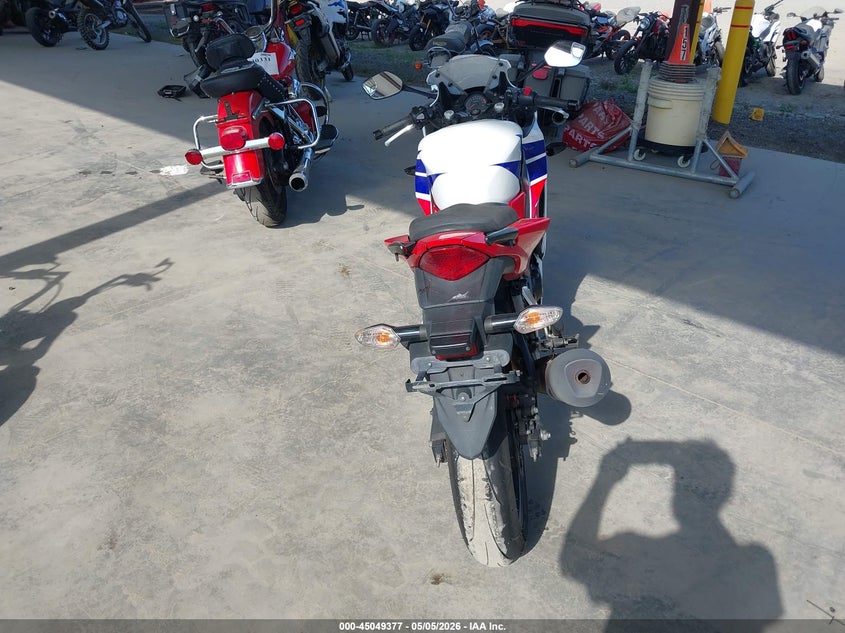 2015 Honda Cbr300 Ra VIN: MLHNC5156F5100679 Lot: 45049377