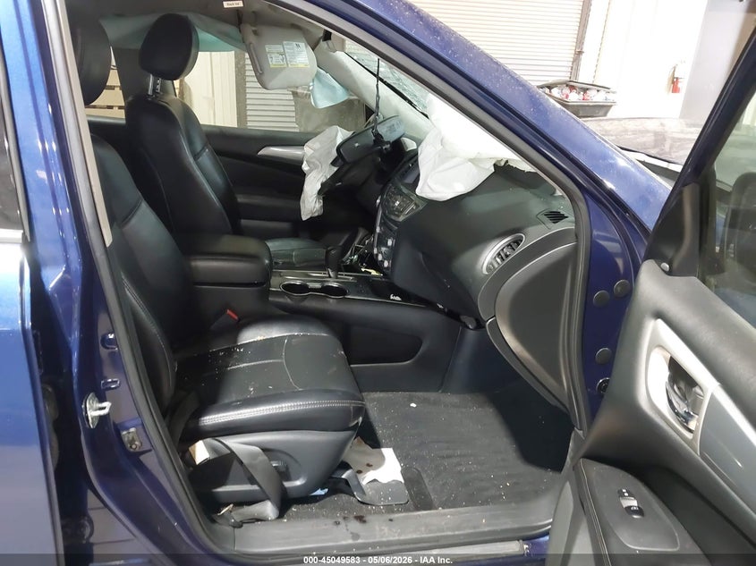 NISSAN PATHFINDER 2018 VIN 5N1DR2MN0JC606113
