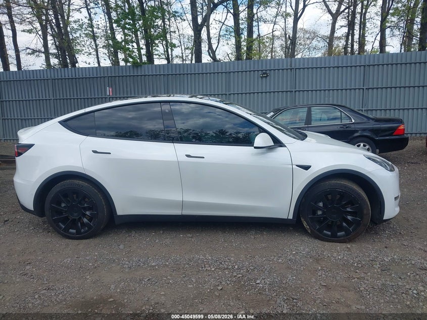 AtlanticExpress - Tesla Model Y
