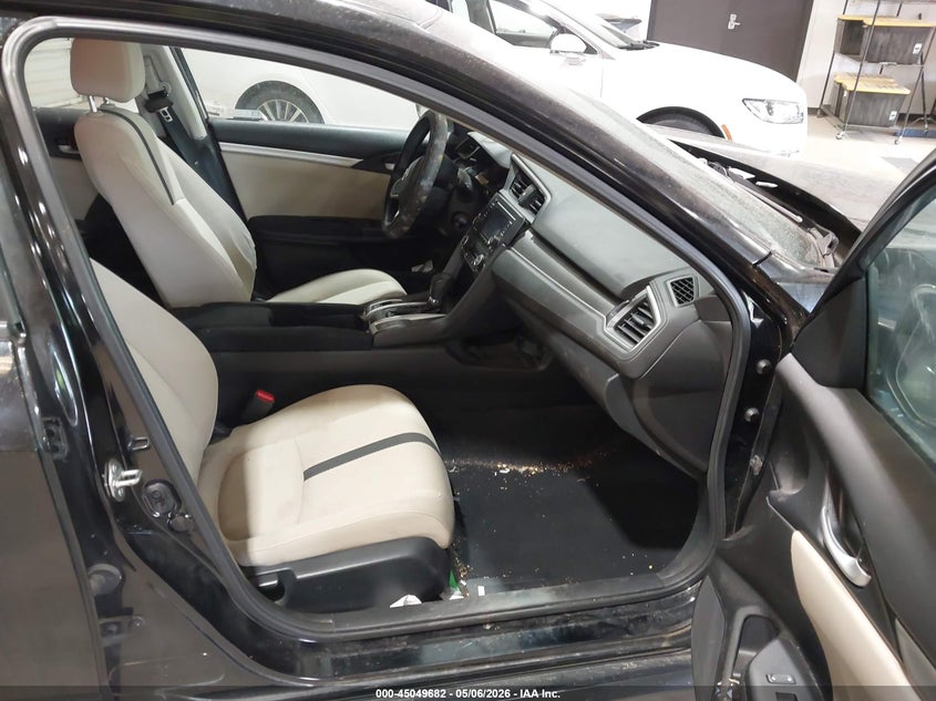 2018 HONDA CIVIC auction photo 5