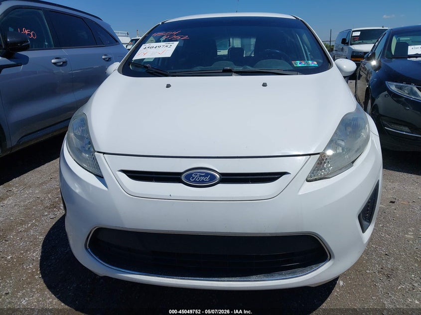 2011 Ford Fiesta 1.6 Se white Lot 111045049752 Vin 3FADP4EJ0BM191348