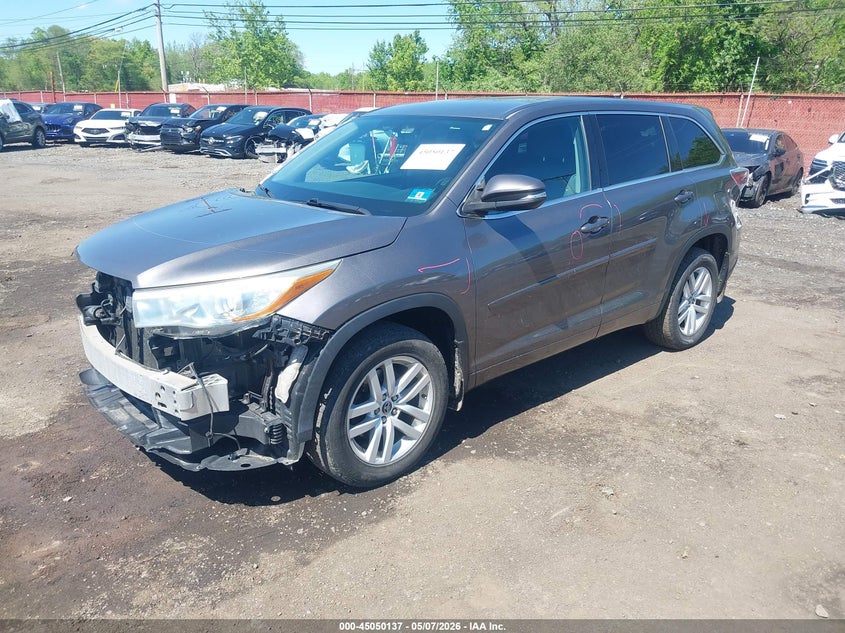 2016 Toyota Highlander Le V6 5TDBKRFH1GS269233 photo 1
