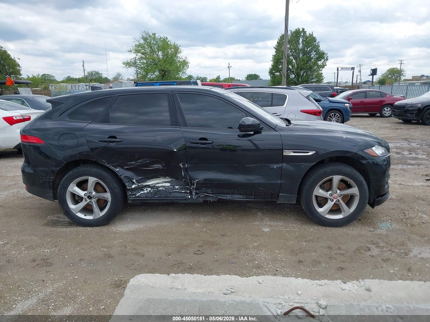 2018 Jaguar F-Pace 30T Premium VIN: SADCJ2GX6JA235253 Lot: 45050181