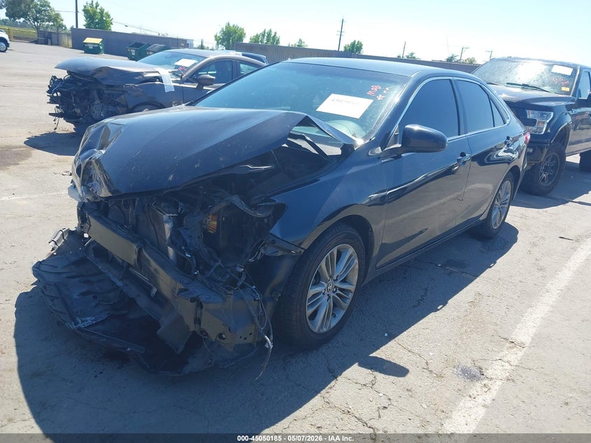 4T1BF1FK1FU933523 2015 Toyota Camry Se photo 1