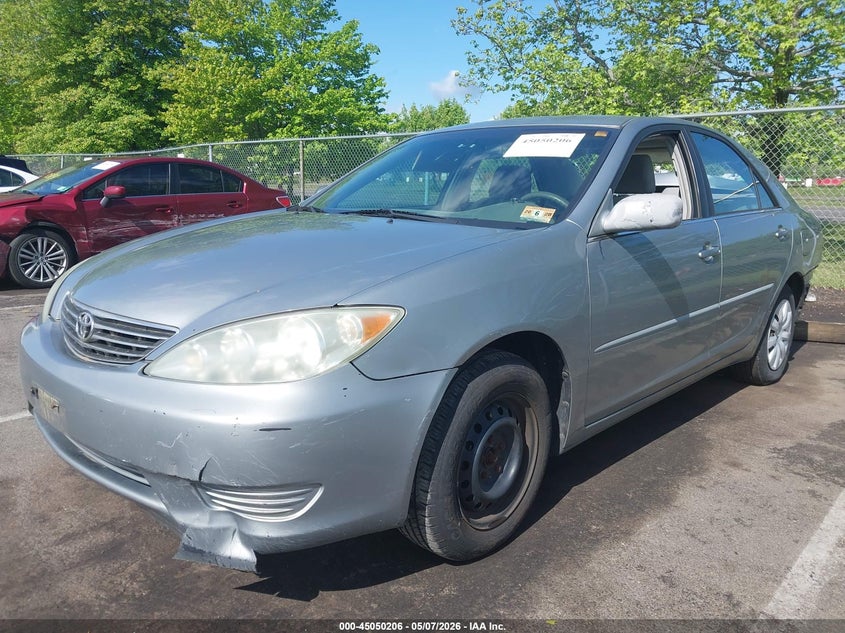 2005 Toyota Camry Le 4T1BE32K05U520348 photo 1