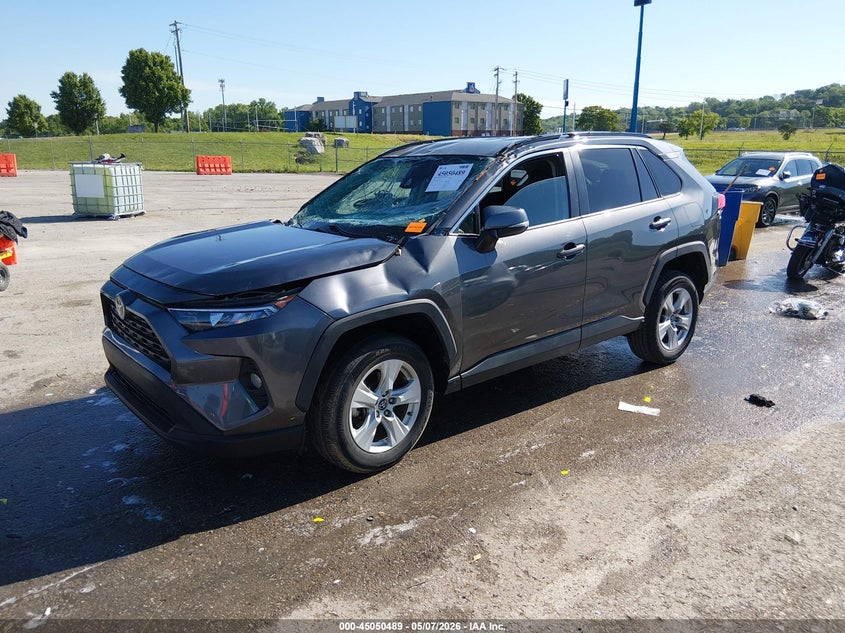 2020 TOYOTA RAV4 auction photo 2