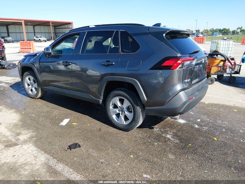 2020 TOYOTA RAV4 auction photo 3