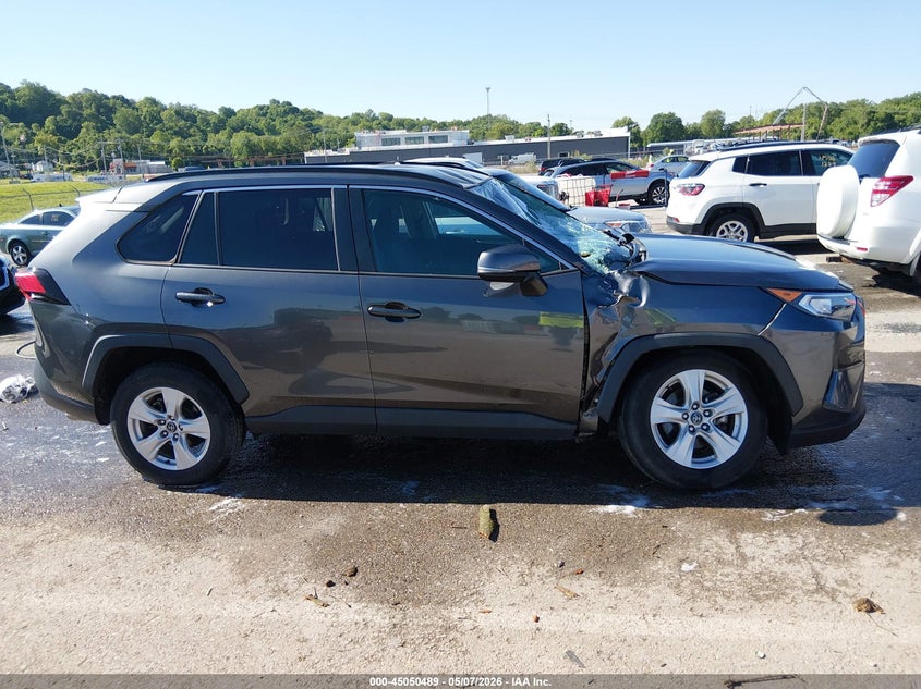 2020 TOYOTA RAV4 auction photo 6