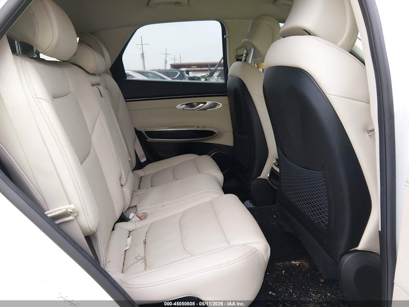2022 Genesis Gv70 2.5T Awd VIN: KMUMADTB3NU029203 Lot: 45050508