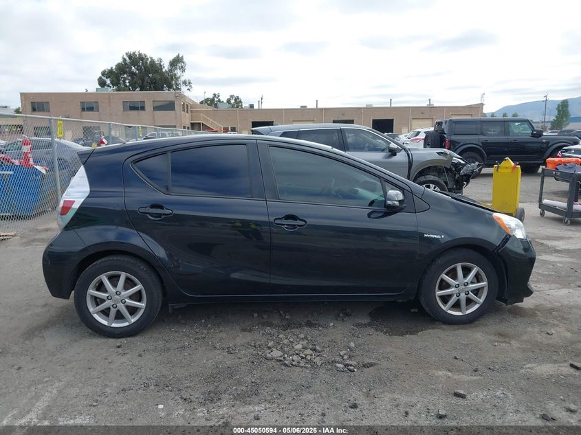 2012 Toyota Prius C VIN: JTDKDTB38C1016872 Lot: 45050594