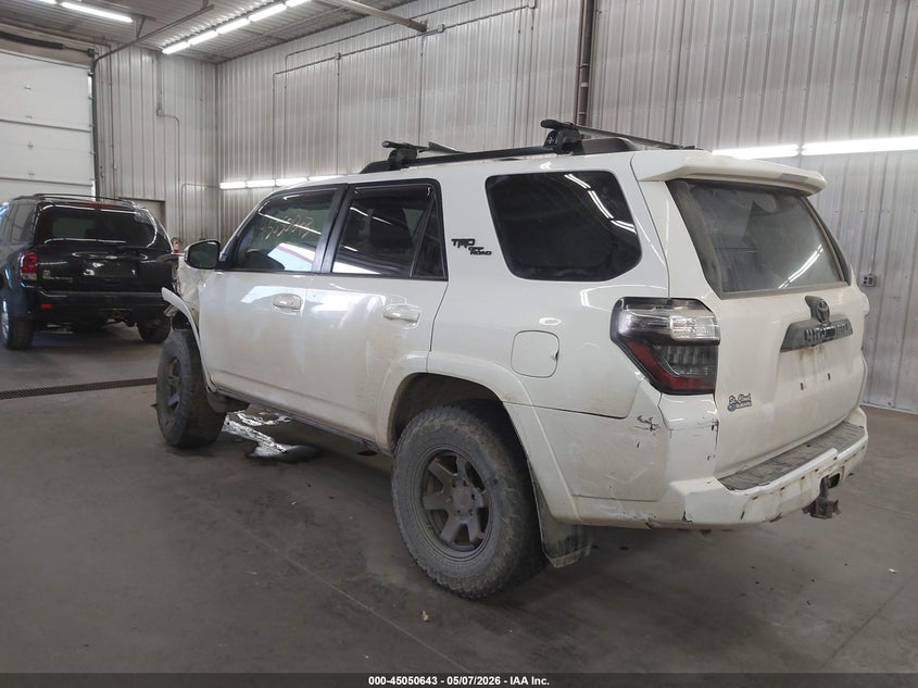 2020 TOYOTA 4RUNNER auction photo 3