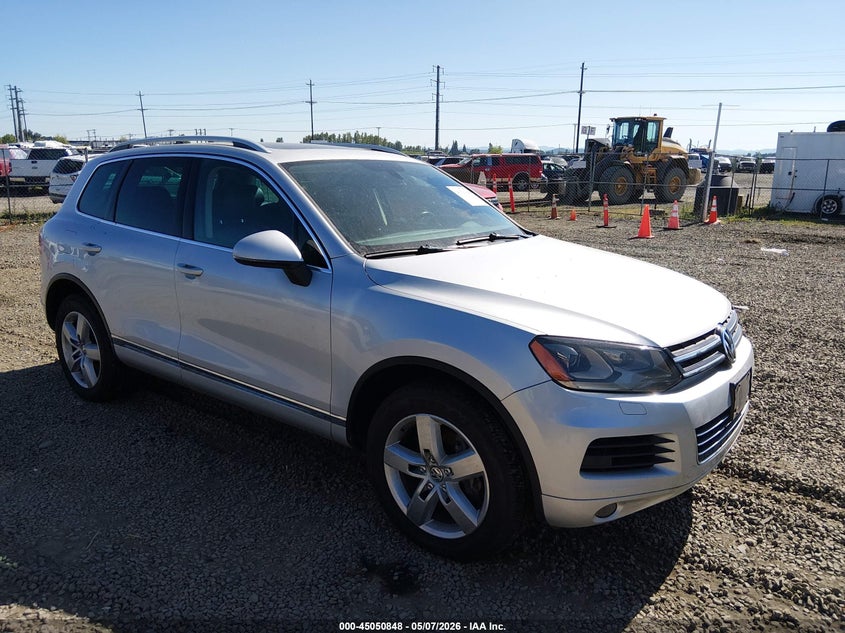 WVGFK9BP2CD003395 VOLKSWAGEN TOUAREG Photo 1