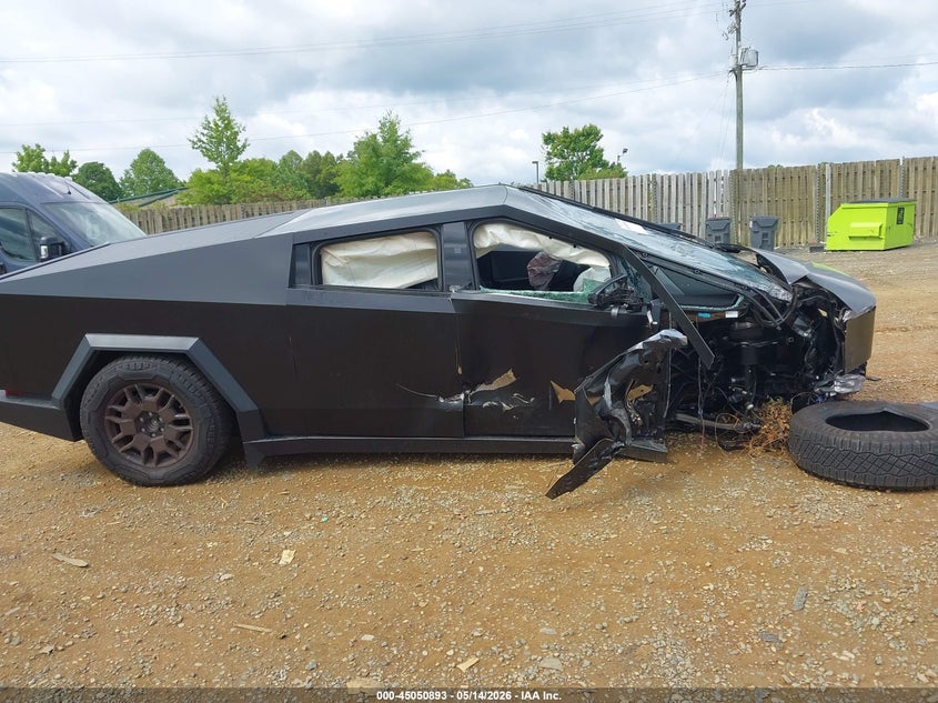 2024 Tesla Cybertruck All-Wheel Drive VIN: 7G2CEHED7RA052999 Lot: 45050893