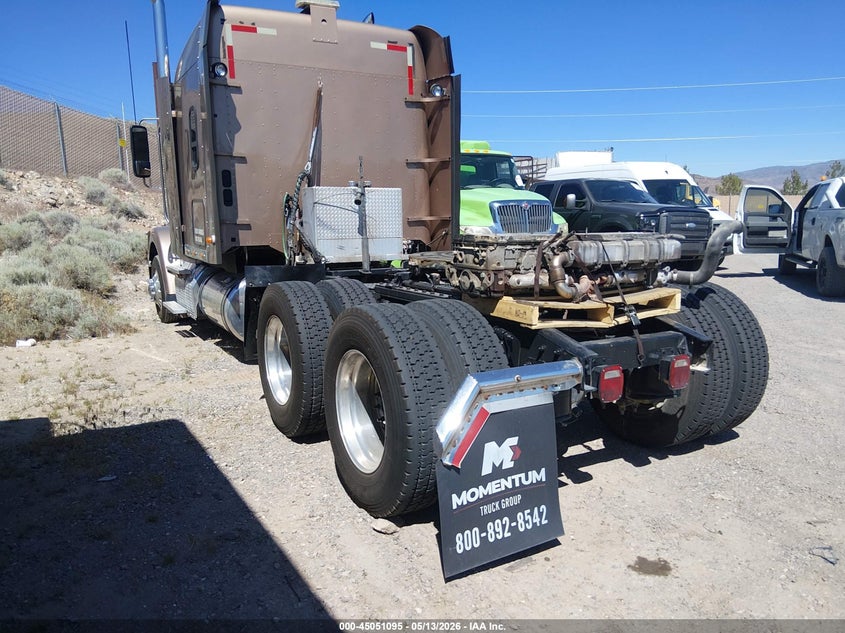 2018 OTHER FREIGHTLINER SD122 TRUCK N/A