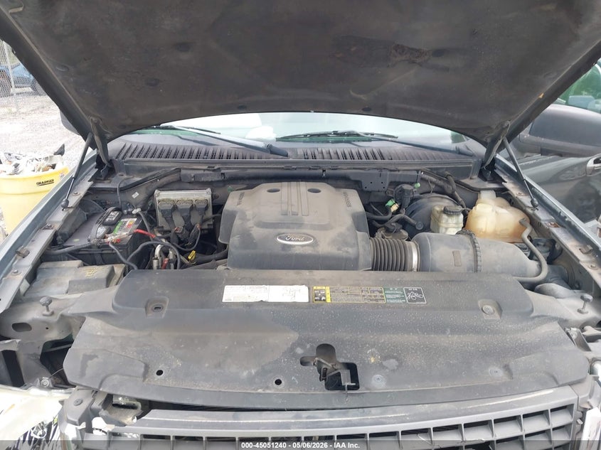 2004 Ford Expedition Xlt/Xlt Sport VIN: 1FMRU15W34LA92977 Lot: 45051240