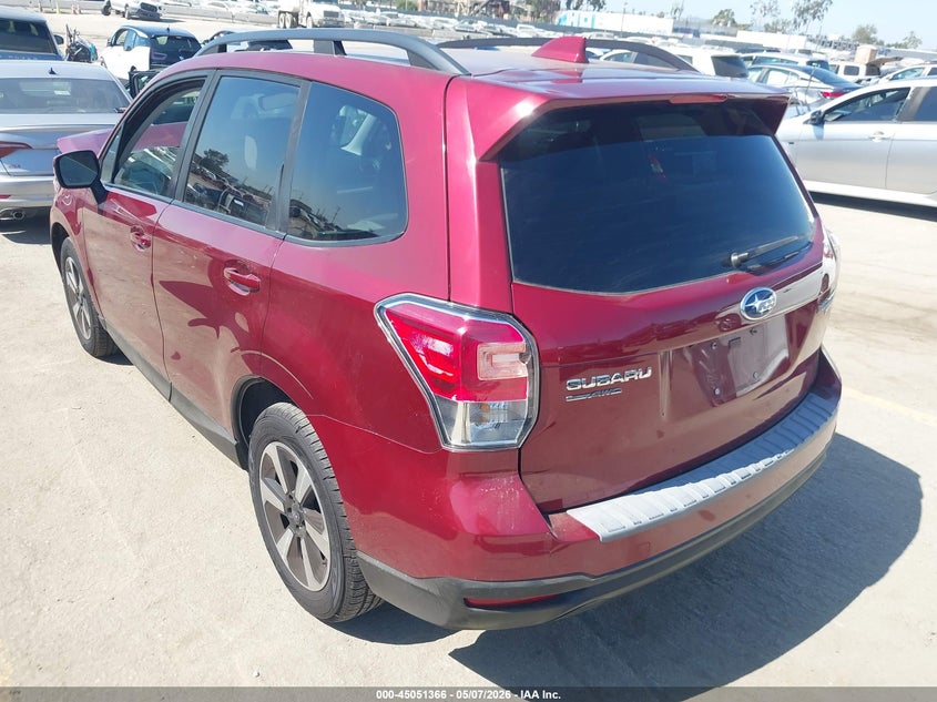 Vin: jf2sjagc4hh552028, lot: 45548896, subaru forester 2.5i premium 20173