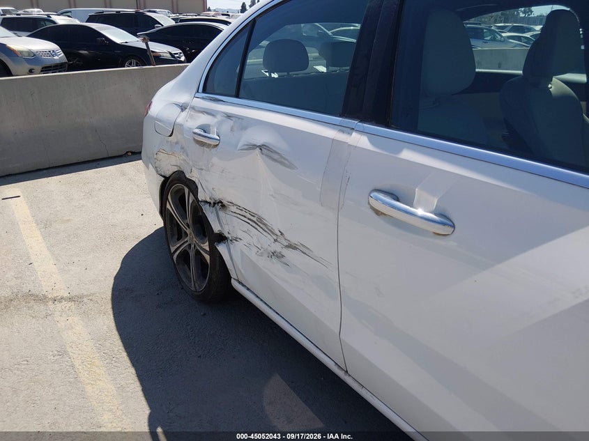 MERCEDES-BENZ C 300 2025 VIN W1KAF4GB1SR266620