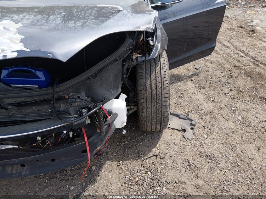 2016 TESLA MODEL X auction photo 6