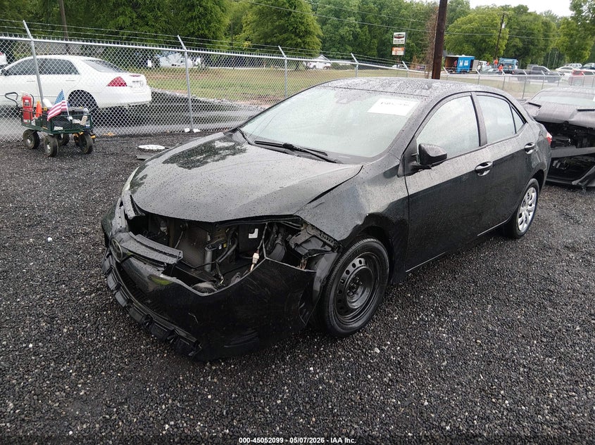 2018 Toyota Corolla Le 2T1BURHE8JC033174 photo 1