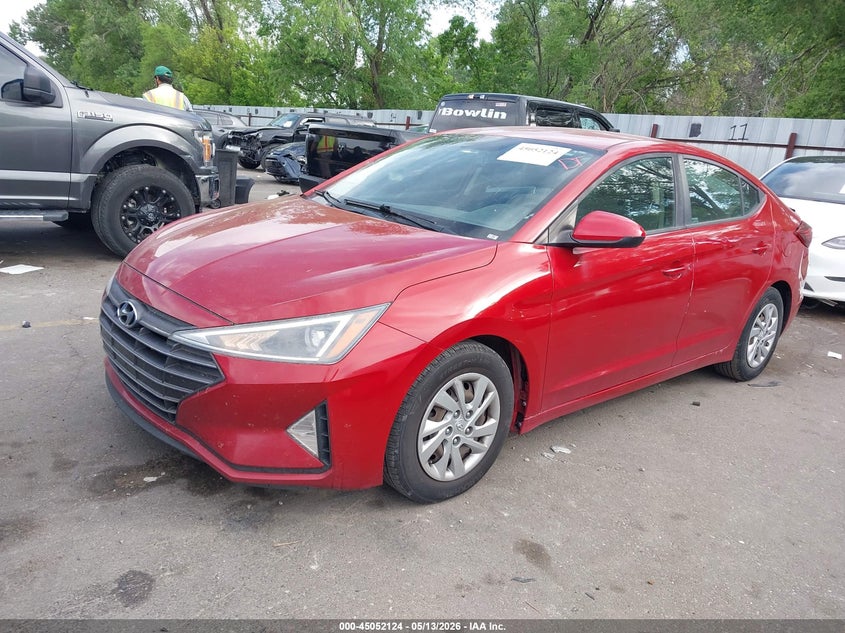 2019 HYUNDAI ELANTRA auction photo 2