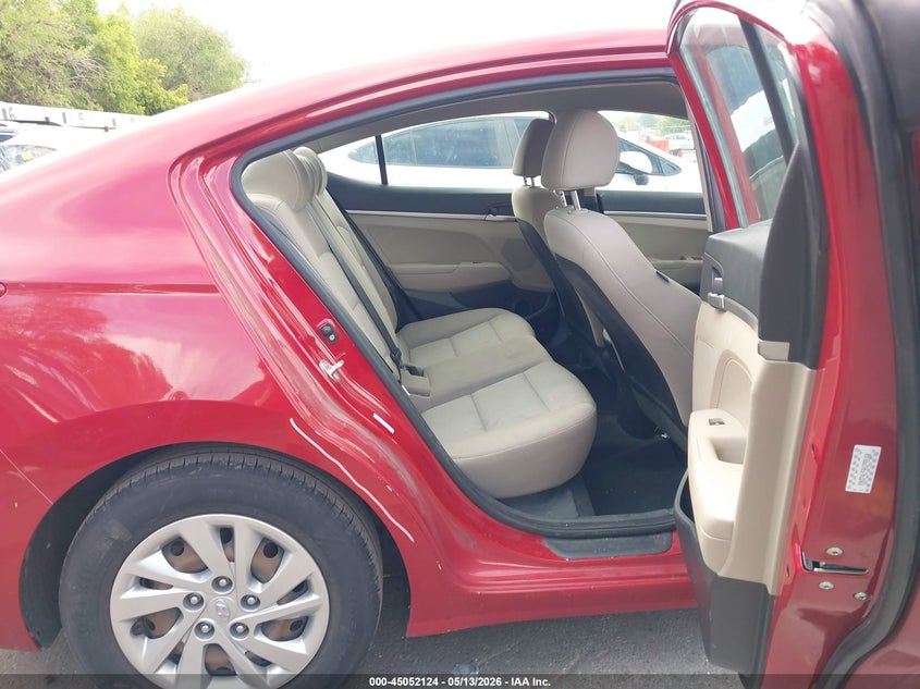 2019 HYUNDAI ELANTRA auction photo 8