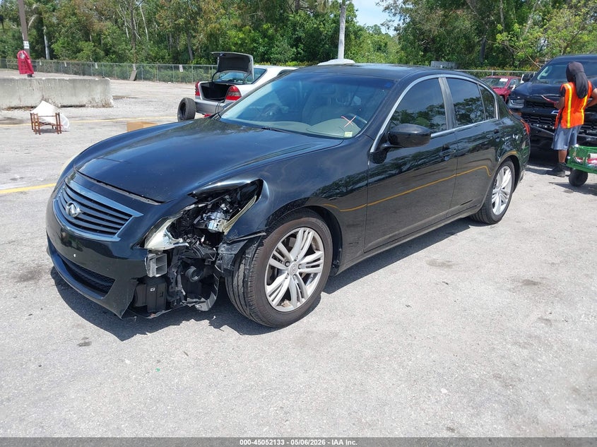 JN1CV6AP9DM300215 2013 Infiniti G37 Journey photo 1